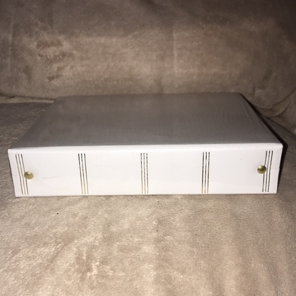 Pioneer photo album 2000 sealed in plastic white with gold accent - Picture 2 of 8